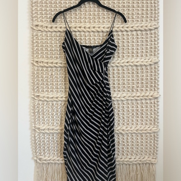 URBAN BEHAVIOUR Midi Going Out / Wedding Guest Dress. Navy Striped. Size Small - Picture 1 of 8
